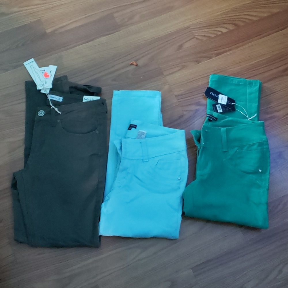 Womens jeans and capris NWT